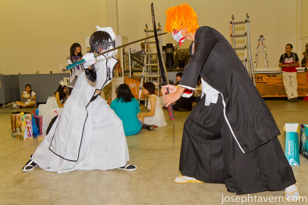 Ichigo fighting with Ulquiorra